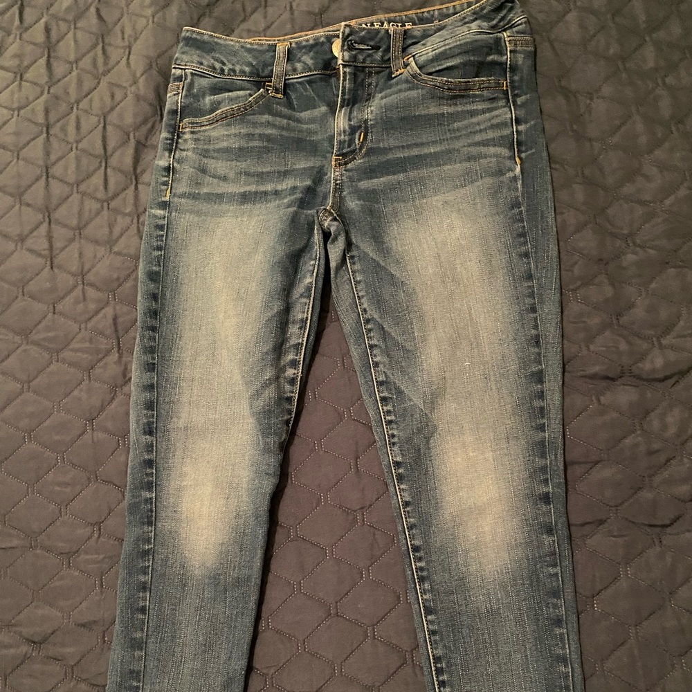 Like new condition. Great legging jean.